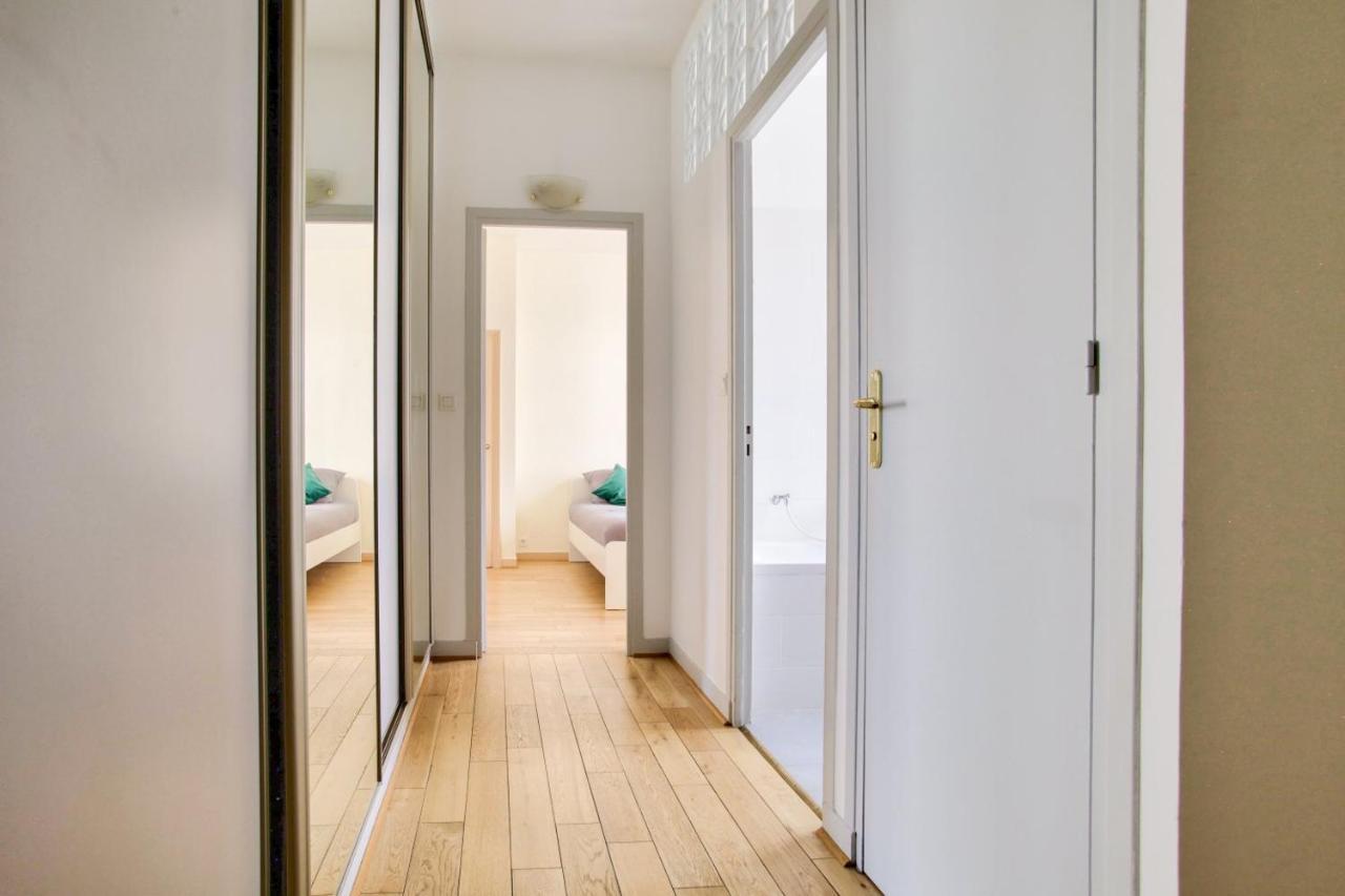 باريس 2 Bedrooms Tour Eiffel Rapp المظهر الخارجي الصورة